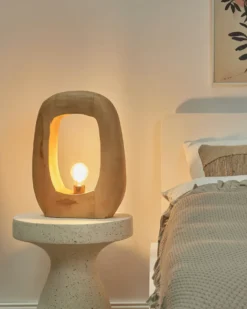 Bordlampe AJAY Mangotræ Lysebrun