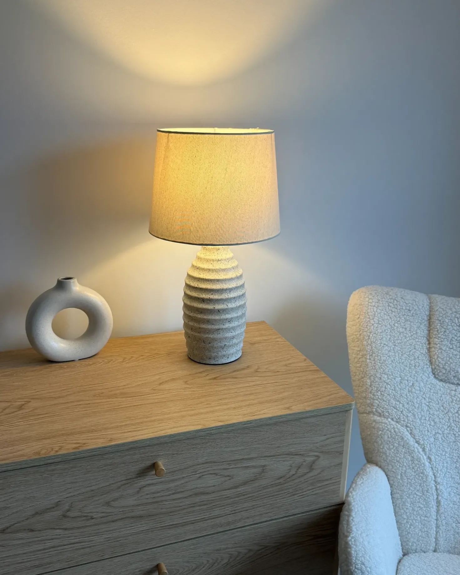Bordlampe BILLY Keramik Cremehvid