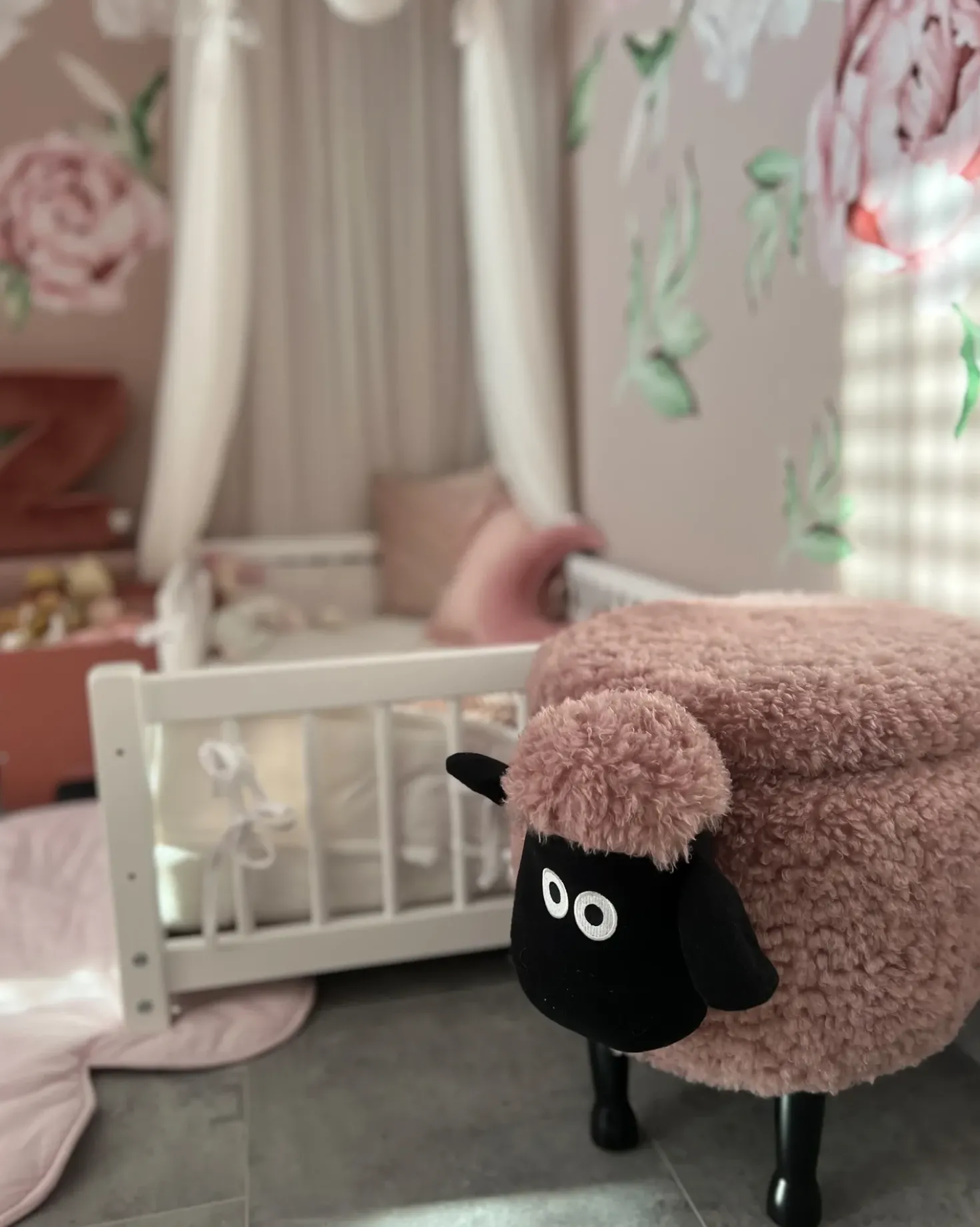 Dyrepuf med opbevaring SHEEP Lyserød Får
