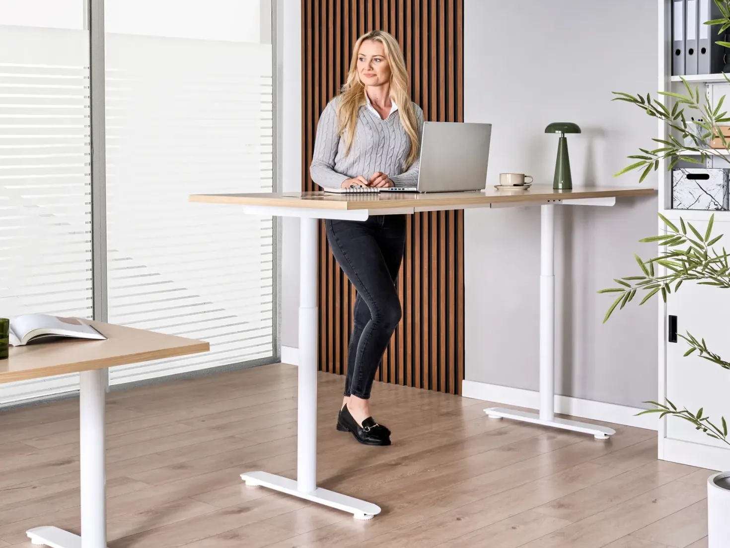 Elektrisk justerbart hæve sænkebord DESTINAS Lysebrun/hvid 180 cm 72 cm
