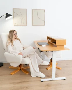 Elektrisk justerbart hæve sænkebord LUCAMA Lysebrun/hvid 120 cm 60 cm med USB-port