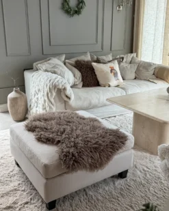 Fodskammel UNSTAD Lys Beige