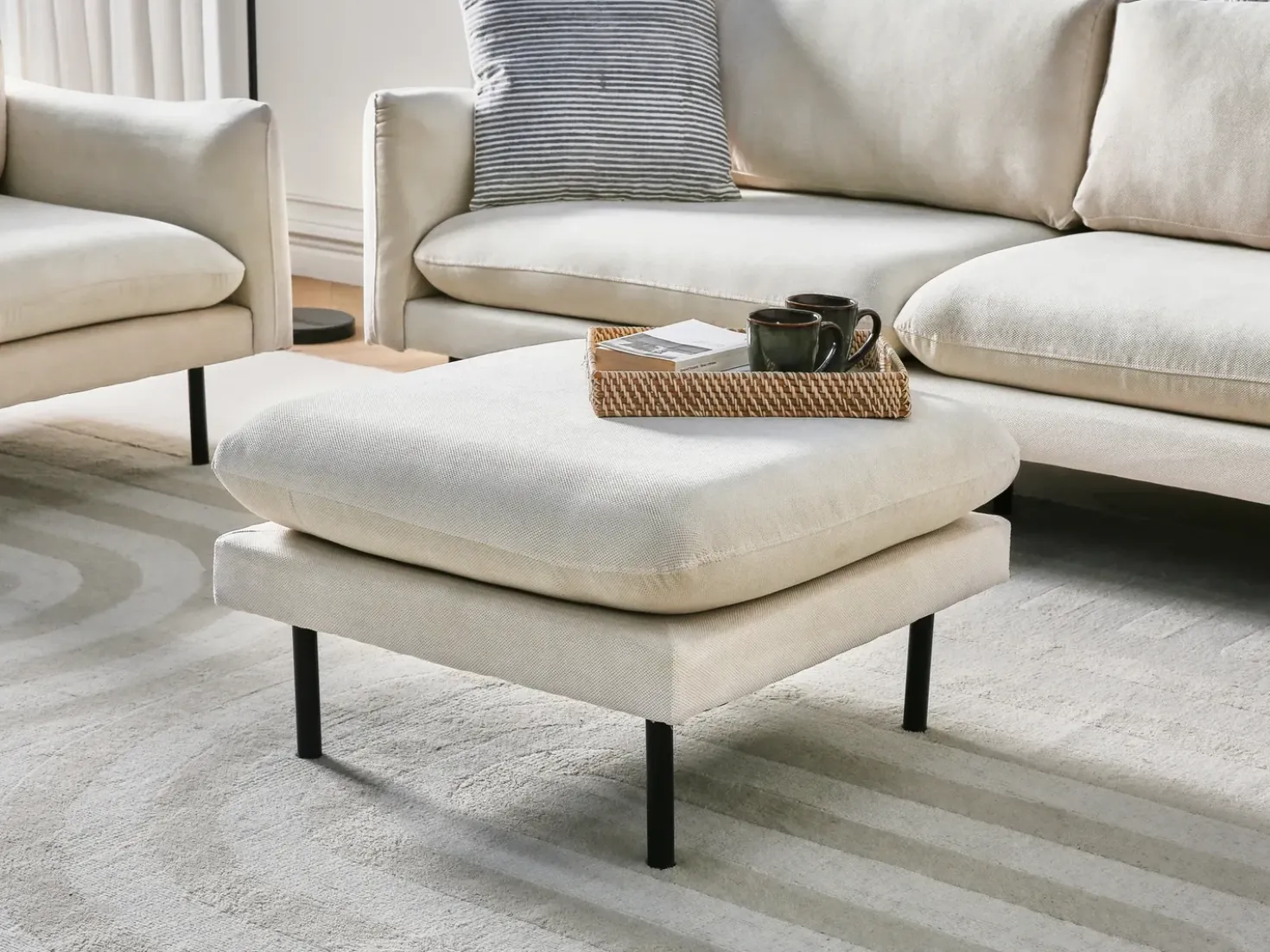 Fodskammel VINTERBRO Lys Beige