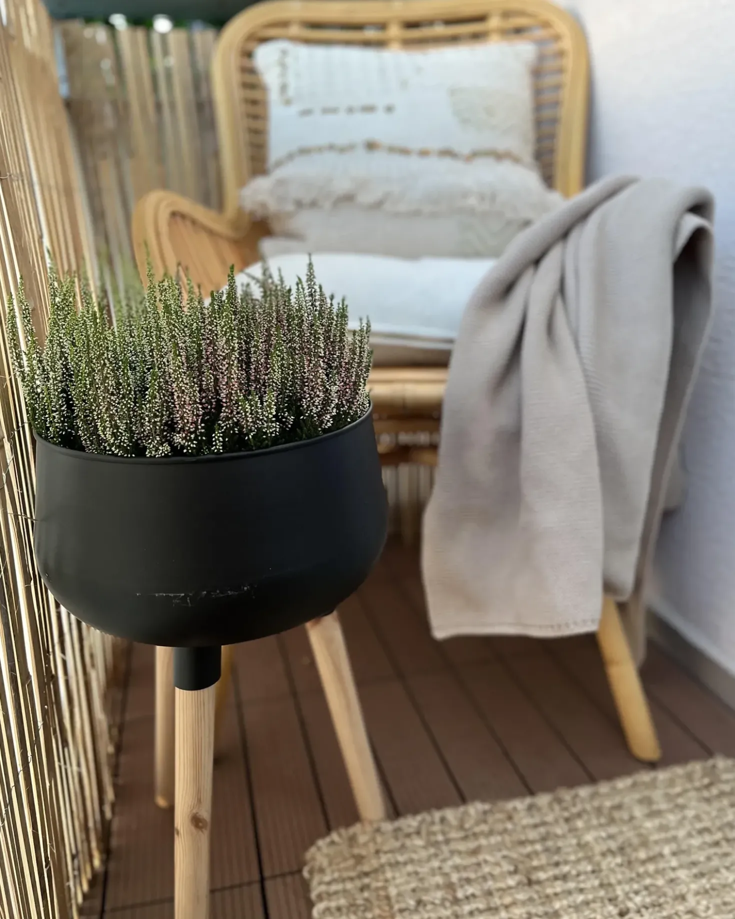 Forhøjet plantekrukke AGROS 30 cm Sort Metal