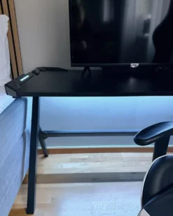 Gaming Bord DANVERS Sort 120 cm 60 cm RGB LED