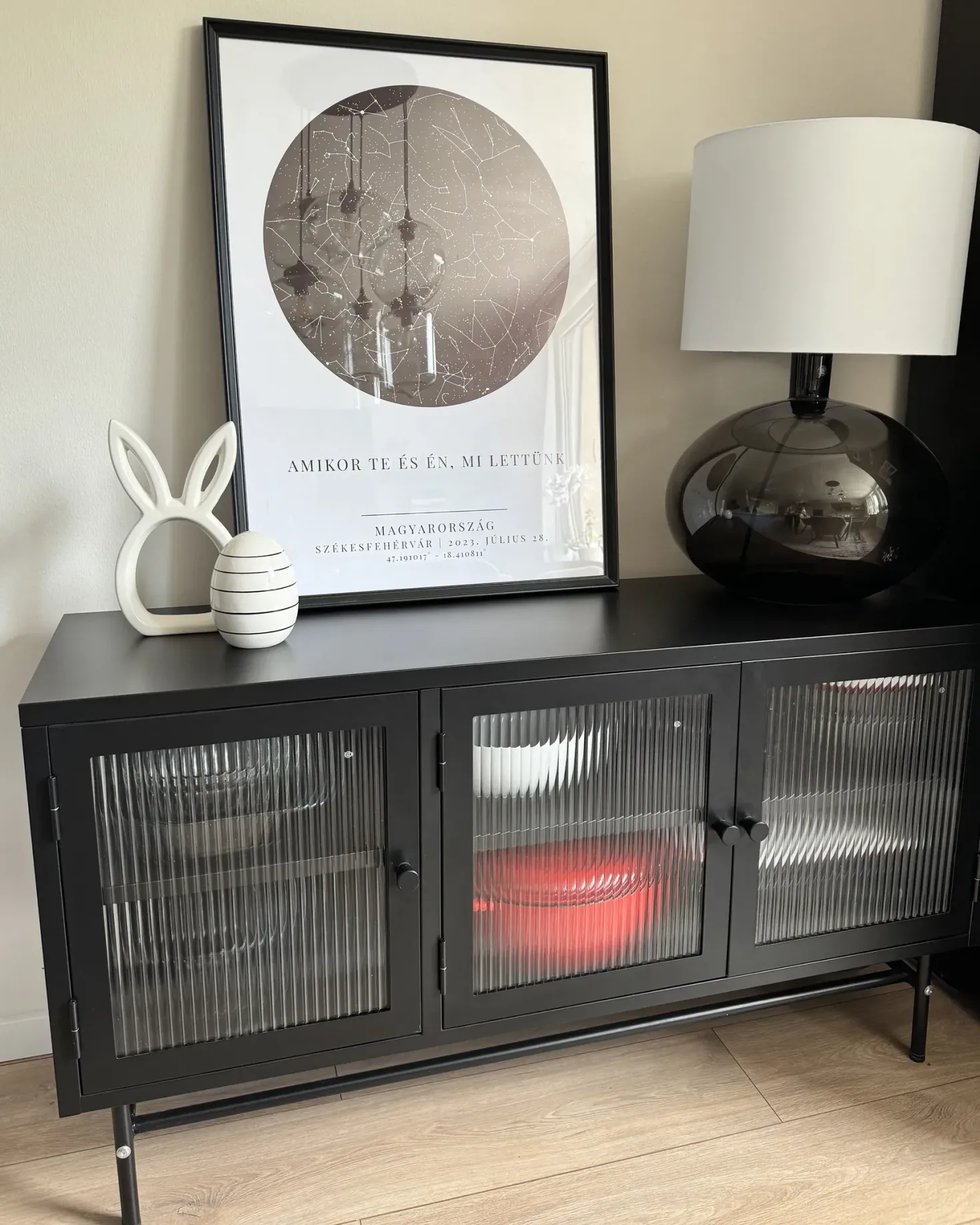 Glas vitrine skænk DEVON Metal 115 cm Sort