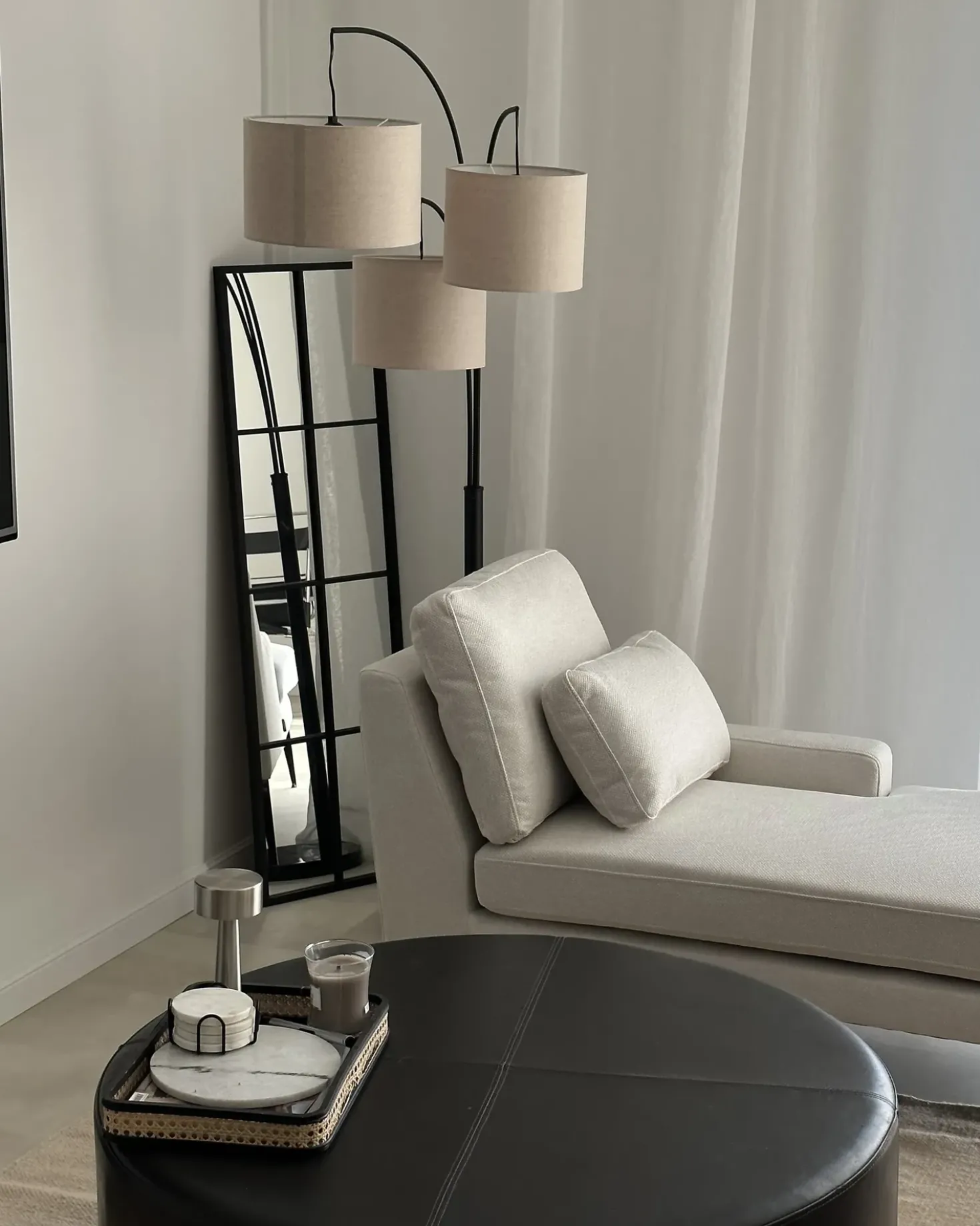 Gulvlampe CARONI Hør Beige