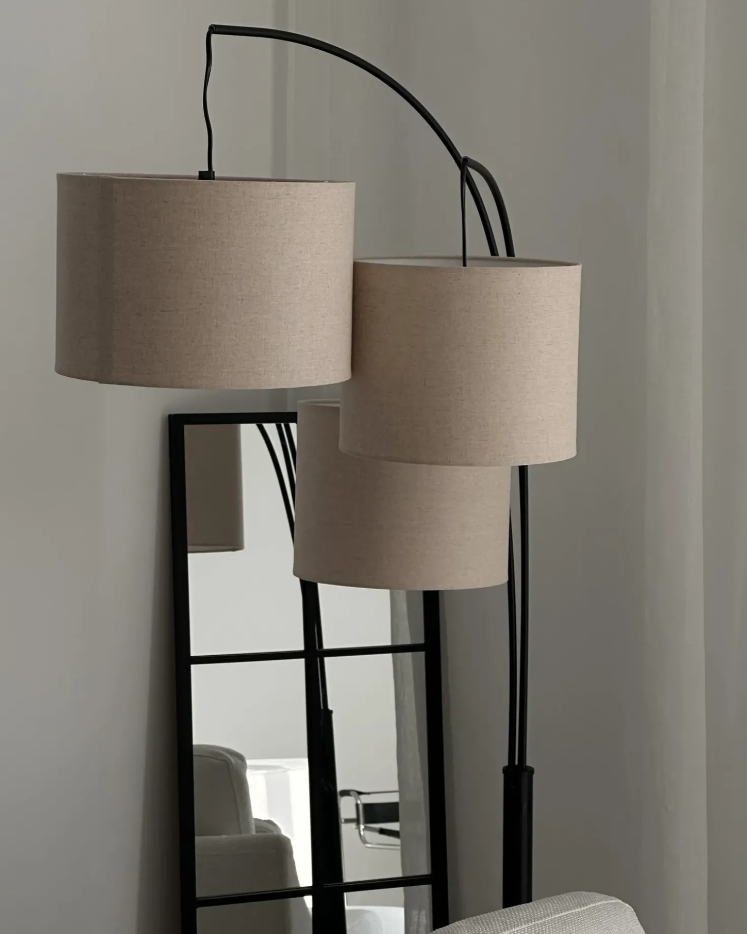 Gulvlampe CARONI Hør Beige