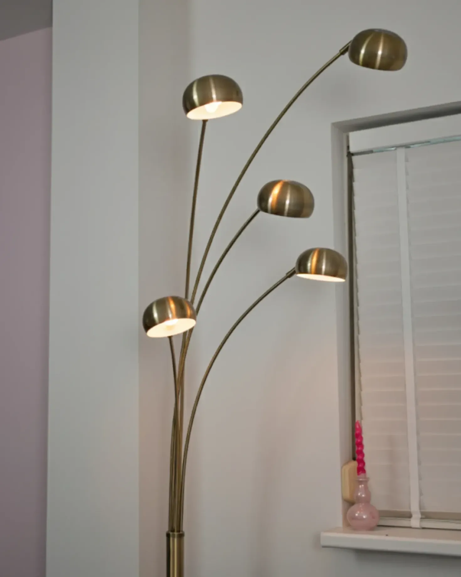 Gulvlampe FLINDERS Justerbar Metal Guld