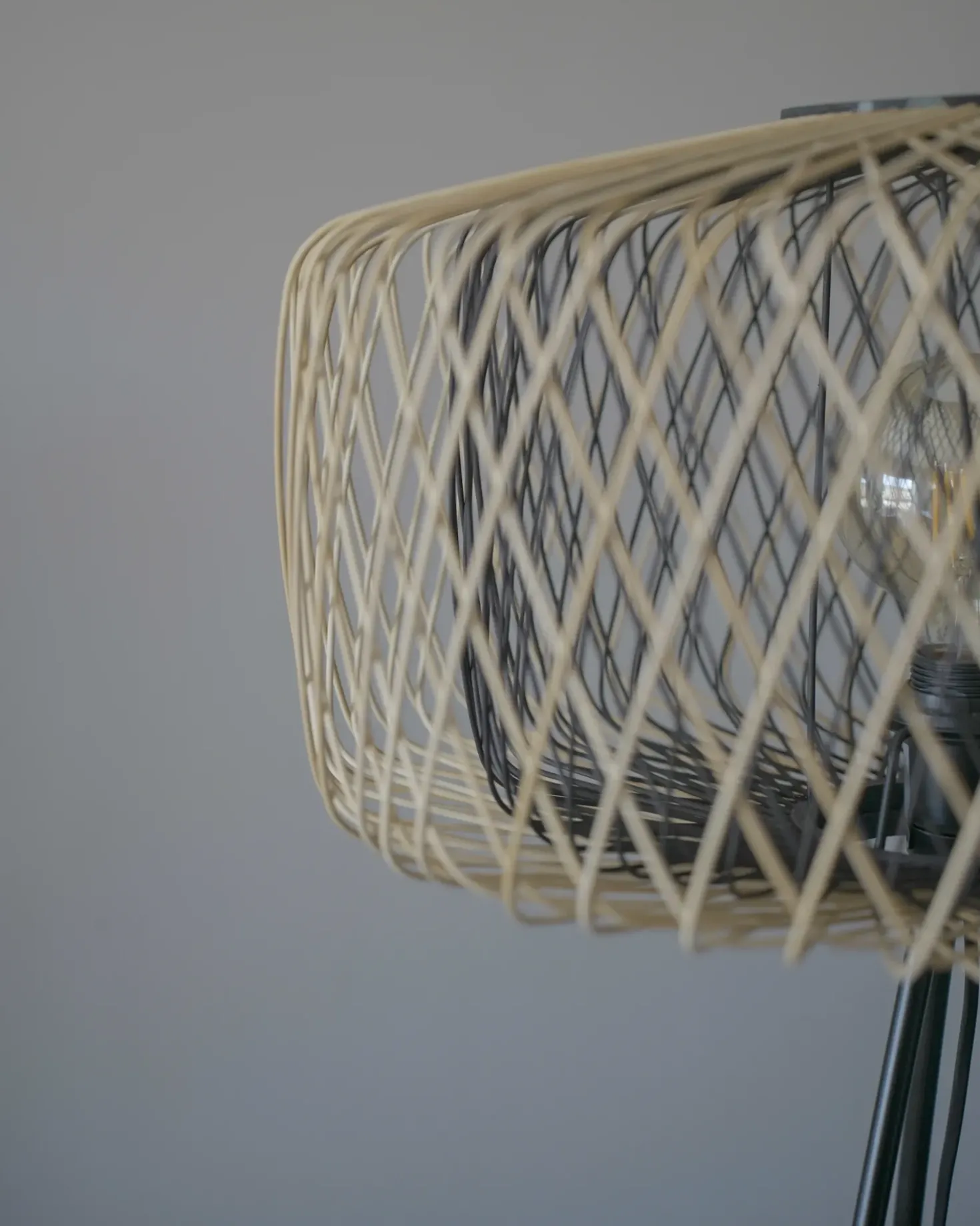 Gulvlampe JAVARI Bambus Brun/sort