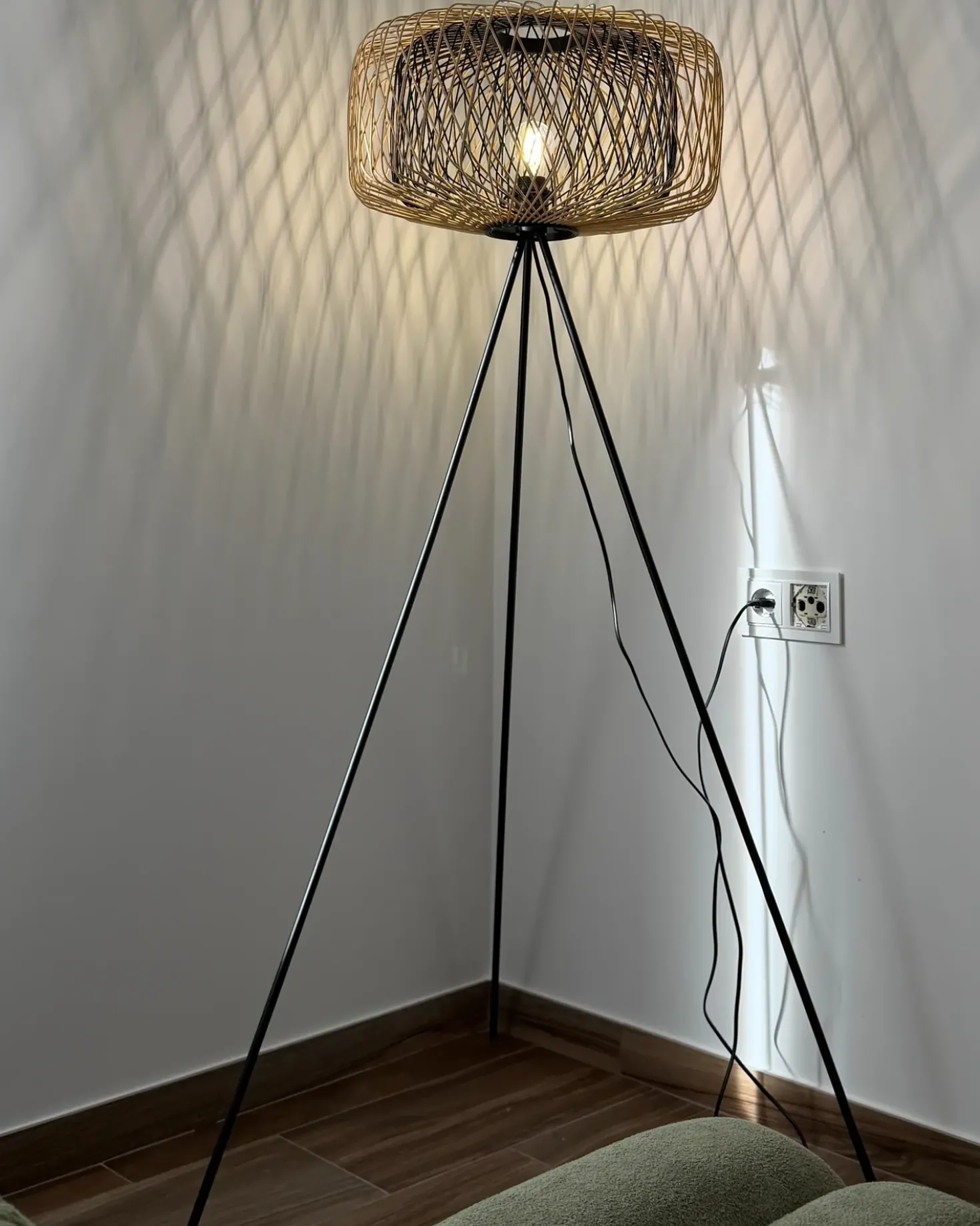 Gulvlampe JAVARI Bambus Brun/sort