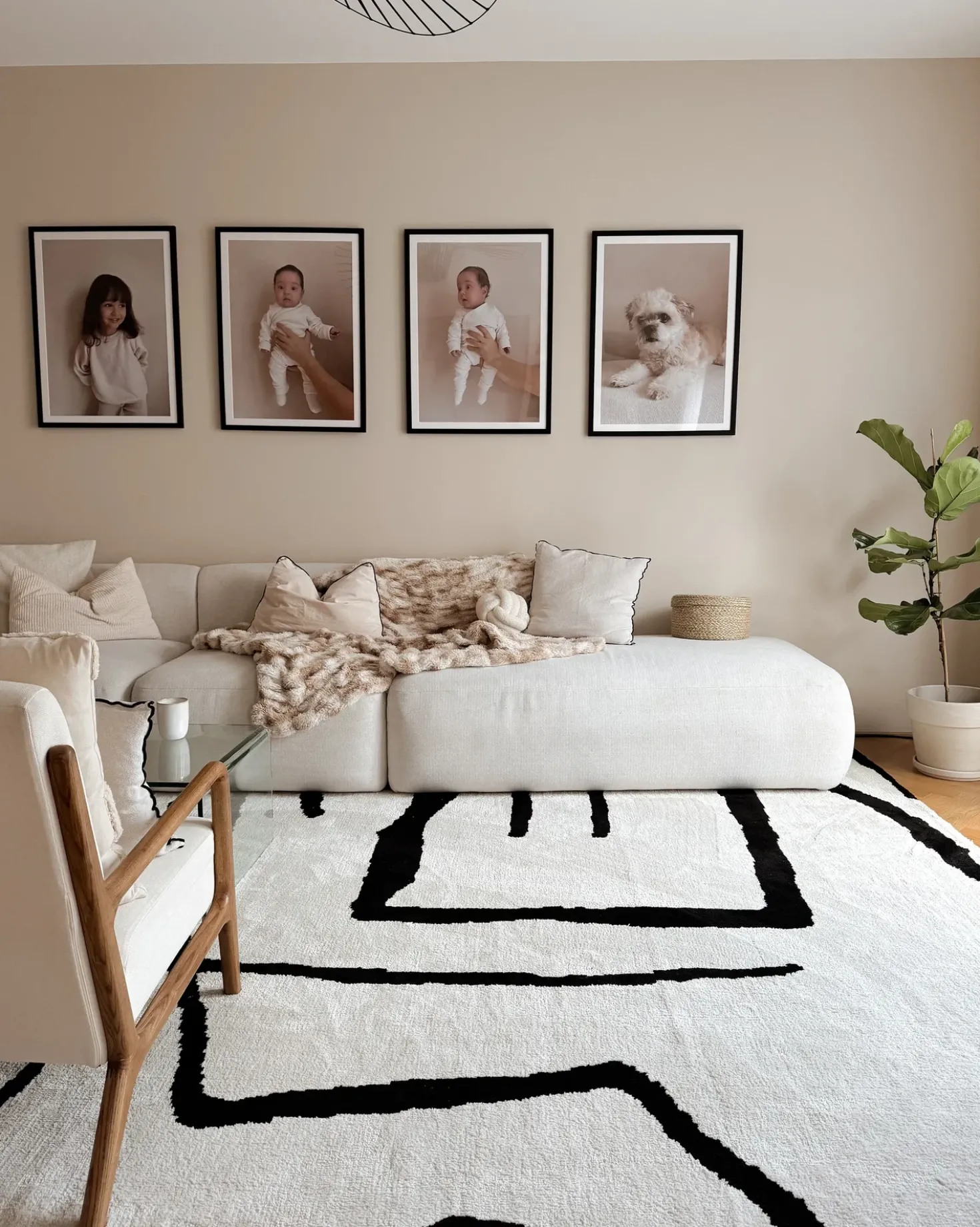 Gulvtæppe KOLPUR Lys Beige 300 x 400 cm