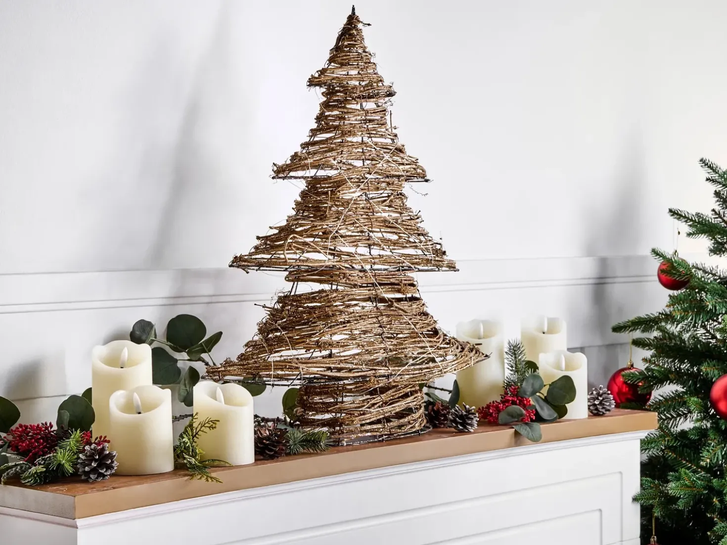 Juledekoration LED FURESO Juletræ 60 cm Naturlig