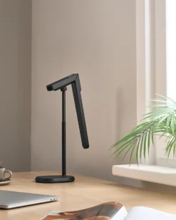 LED skrivebordslampe TUCANA Med dæmpning Sort