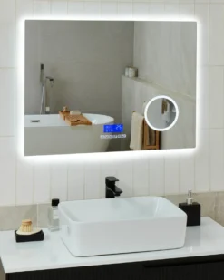 LED-badeværelsesspejl MONTARON 80 cm 60 cm Sølv
