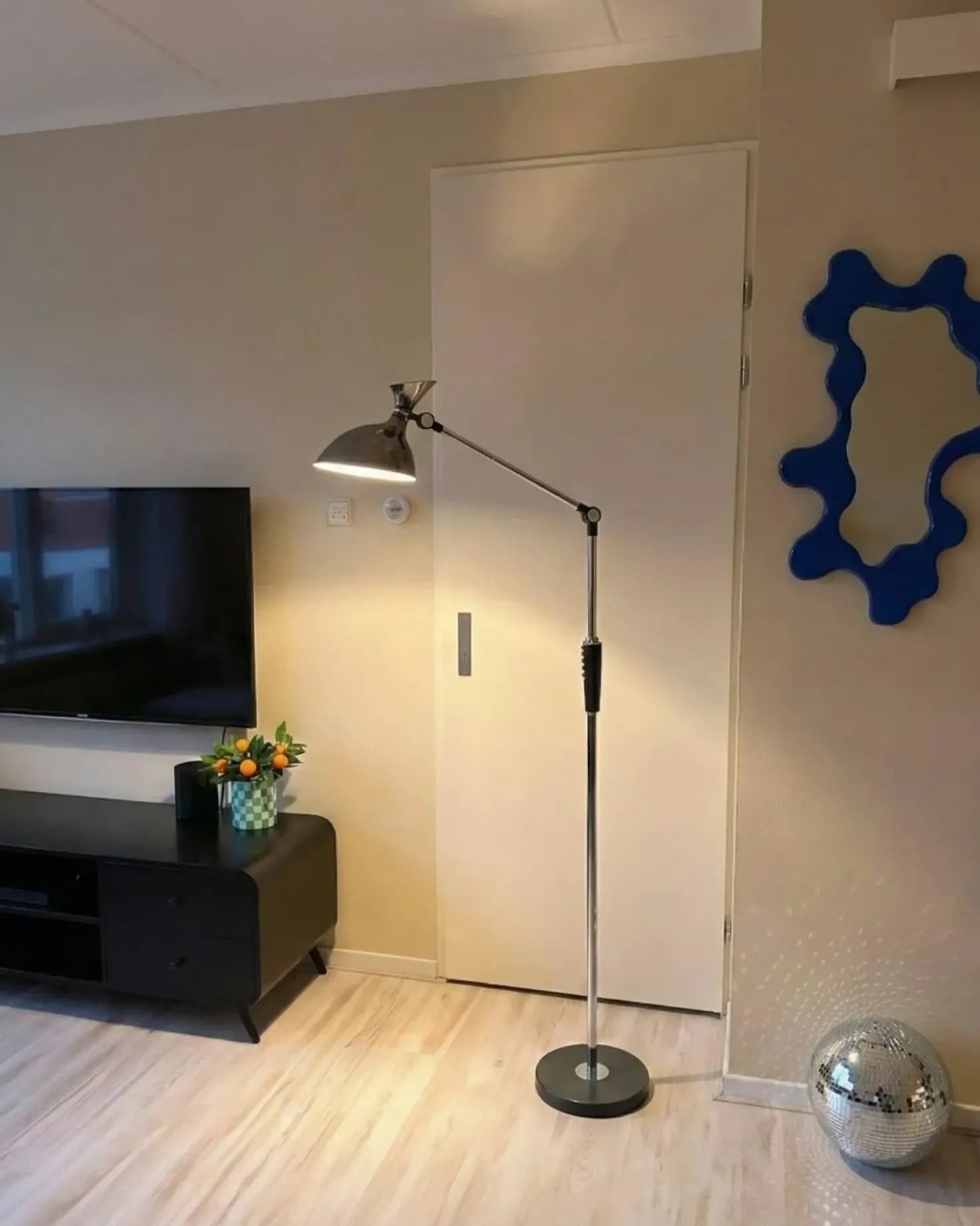 LED-gulvlampe ANDROMEDA Med dæmpning Metal Sølv