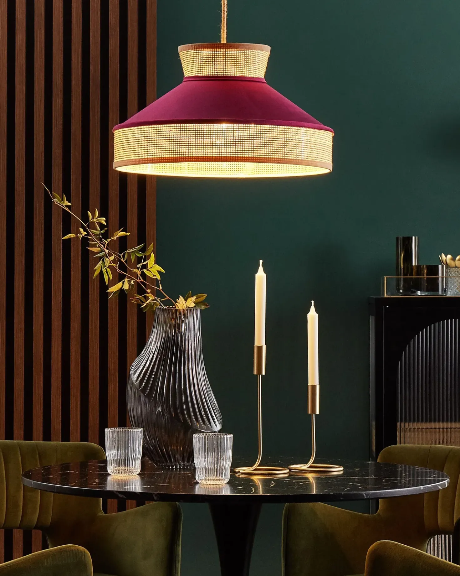 Loftlampe BATALI Rattan Fuchsia