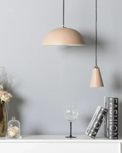 Loftlampe CARES Metal Lyserød