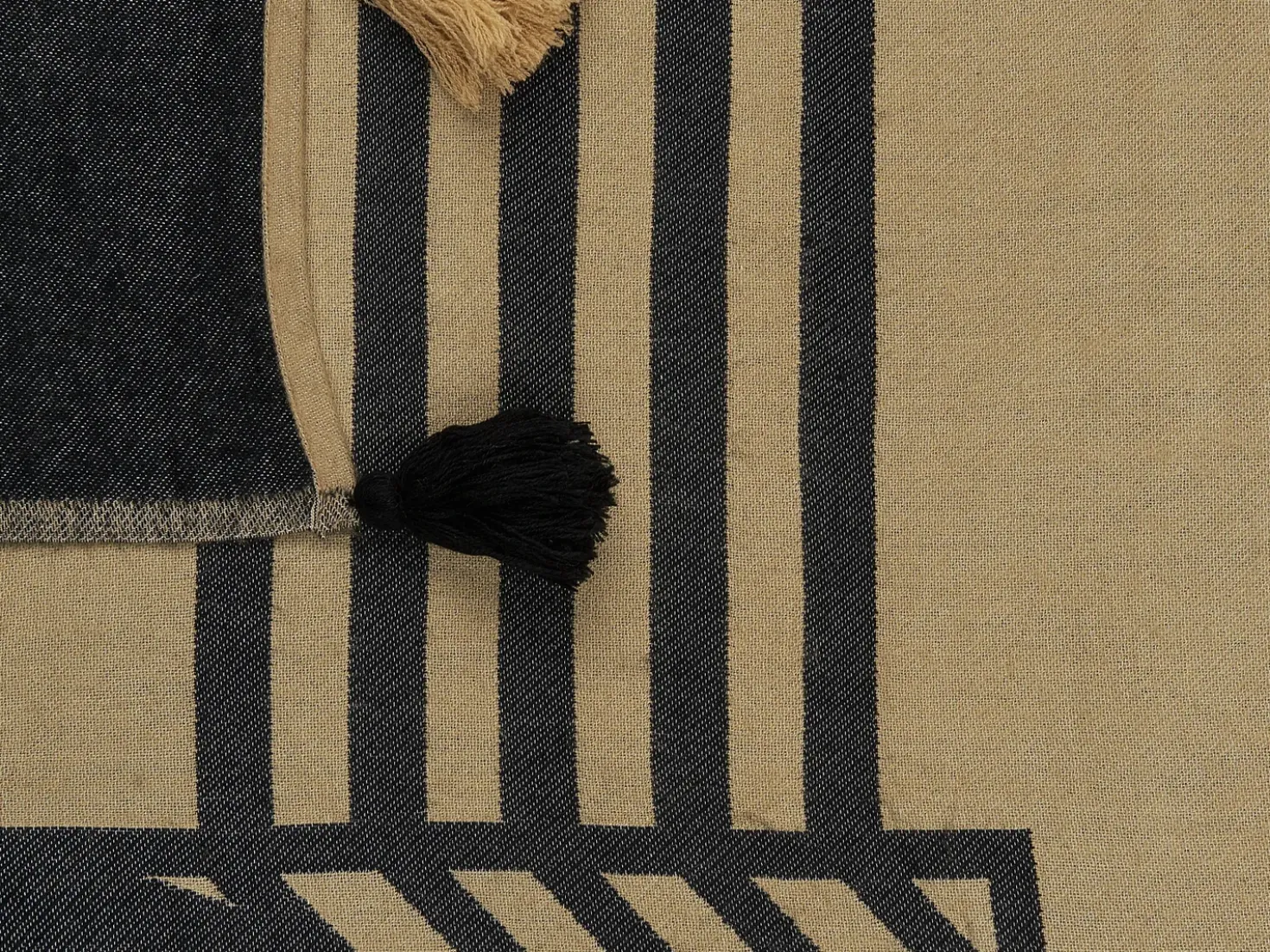 Plaid THAPREK 130 x 170 cm Beige
