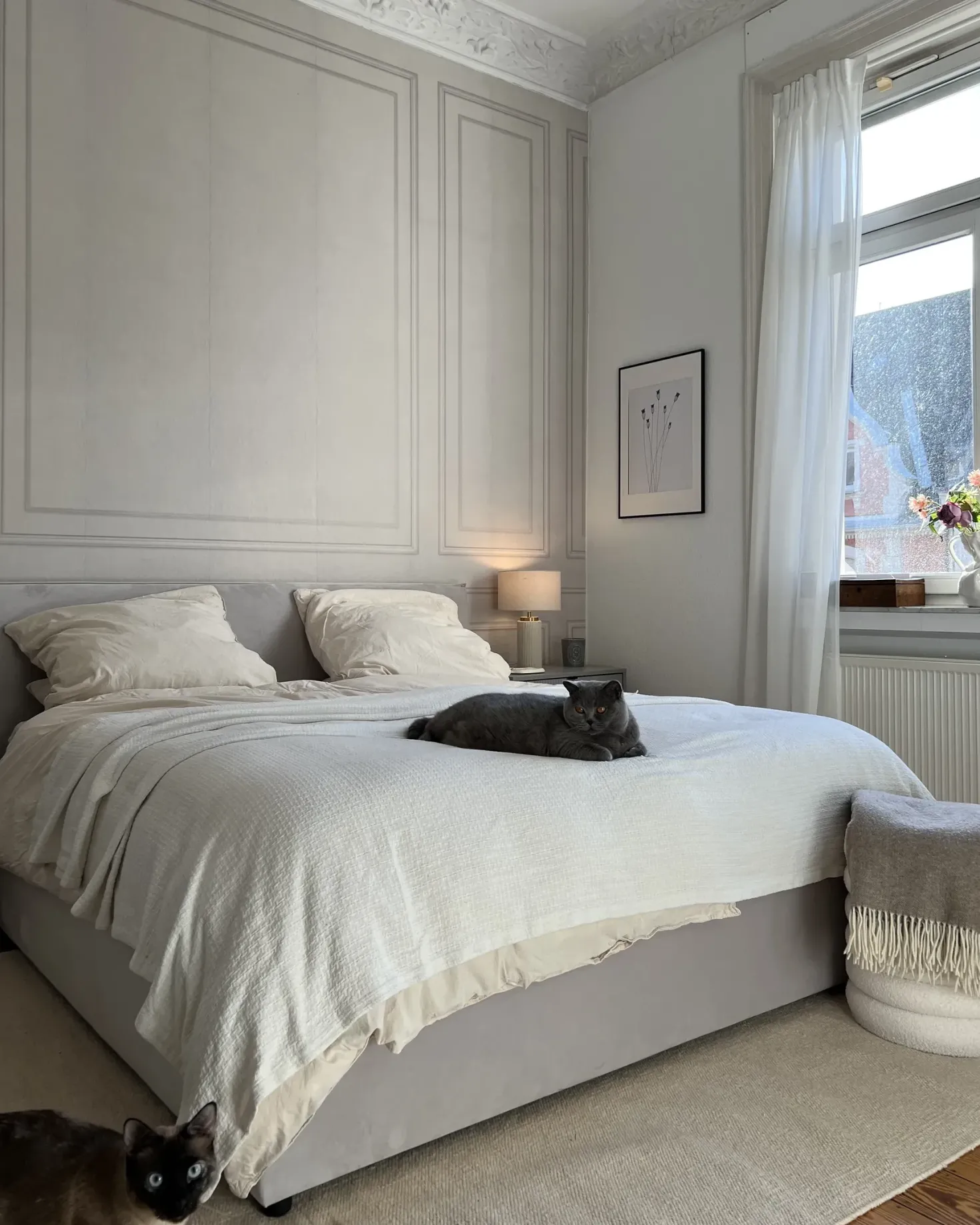 Seng med opbevaring LAVAUR Velour Cremehvid 180 x 200 cm