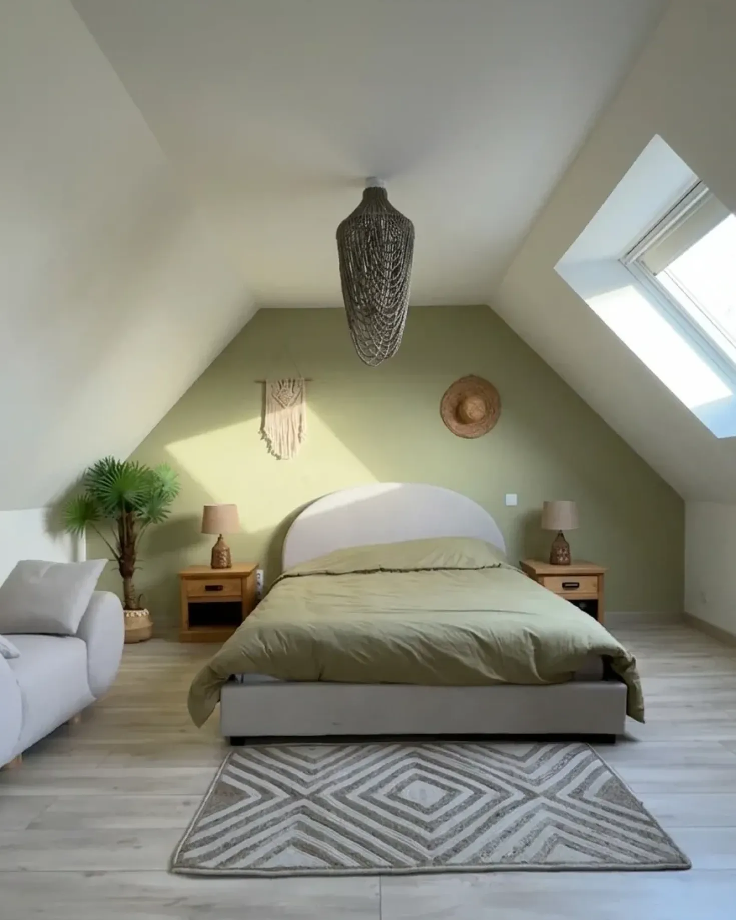 Seng VAUCLUSE 160 x 200 cm Lys Beige