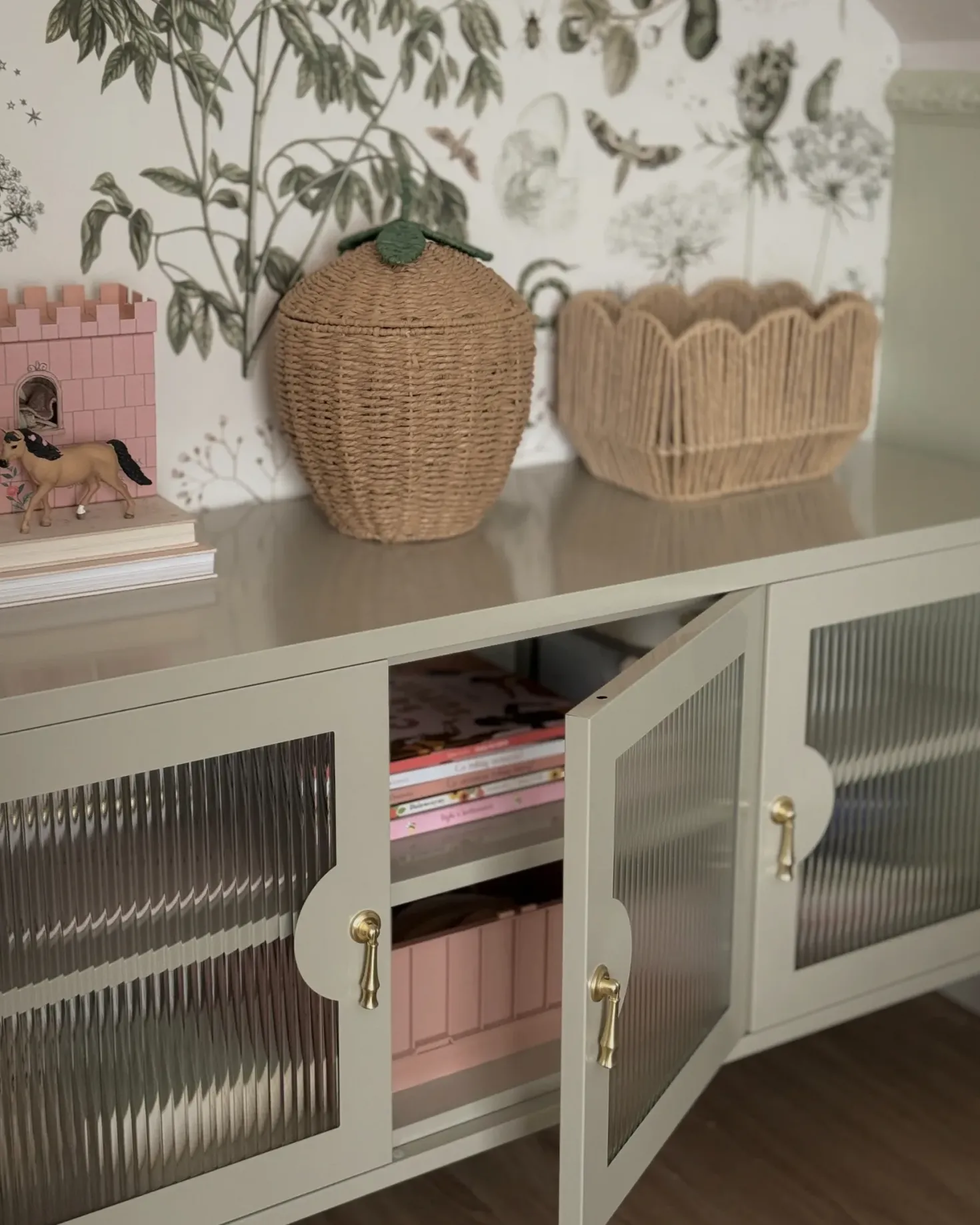Skænk GLEORA Metal Lys Beige