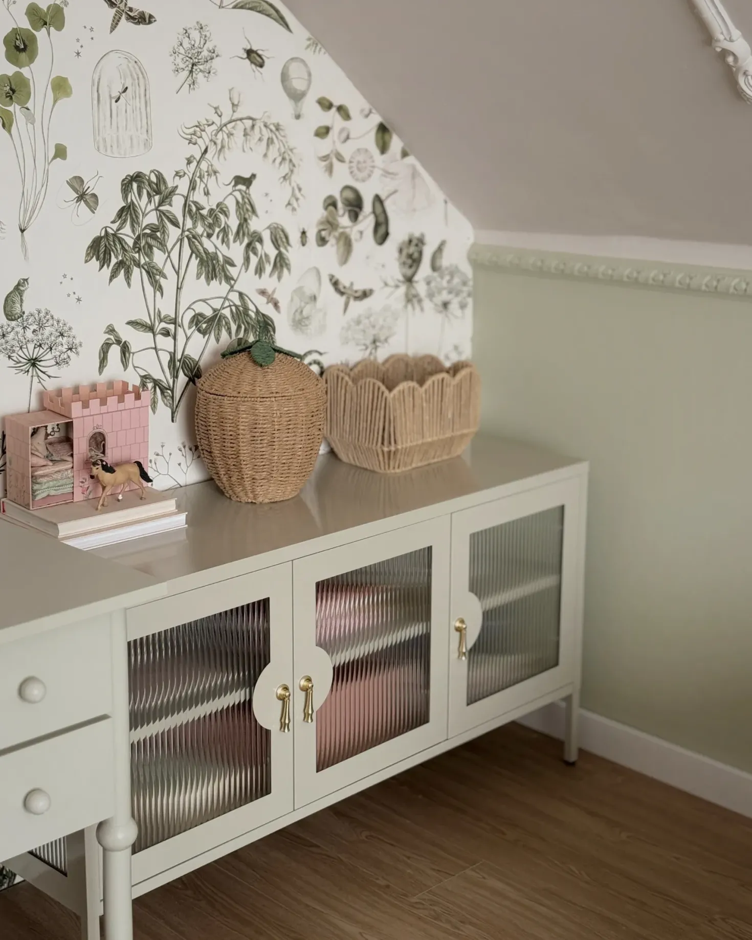 Skænk GLEORA Metal Lys Beige