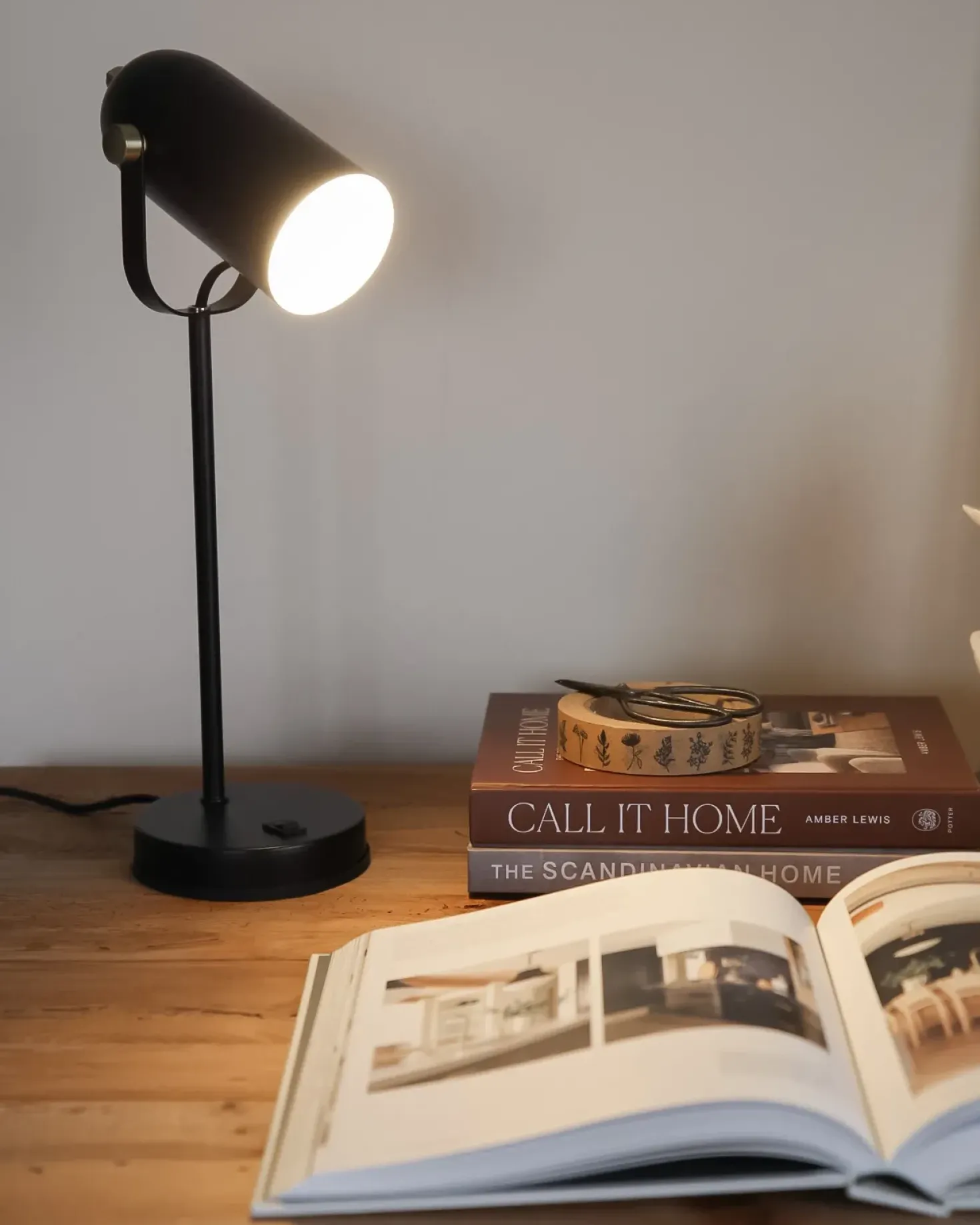 Skrivebordslampe TYRIA Justerbar Metal Sort