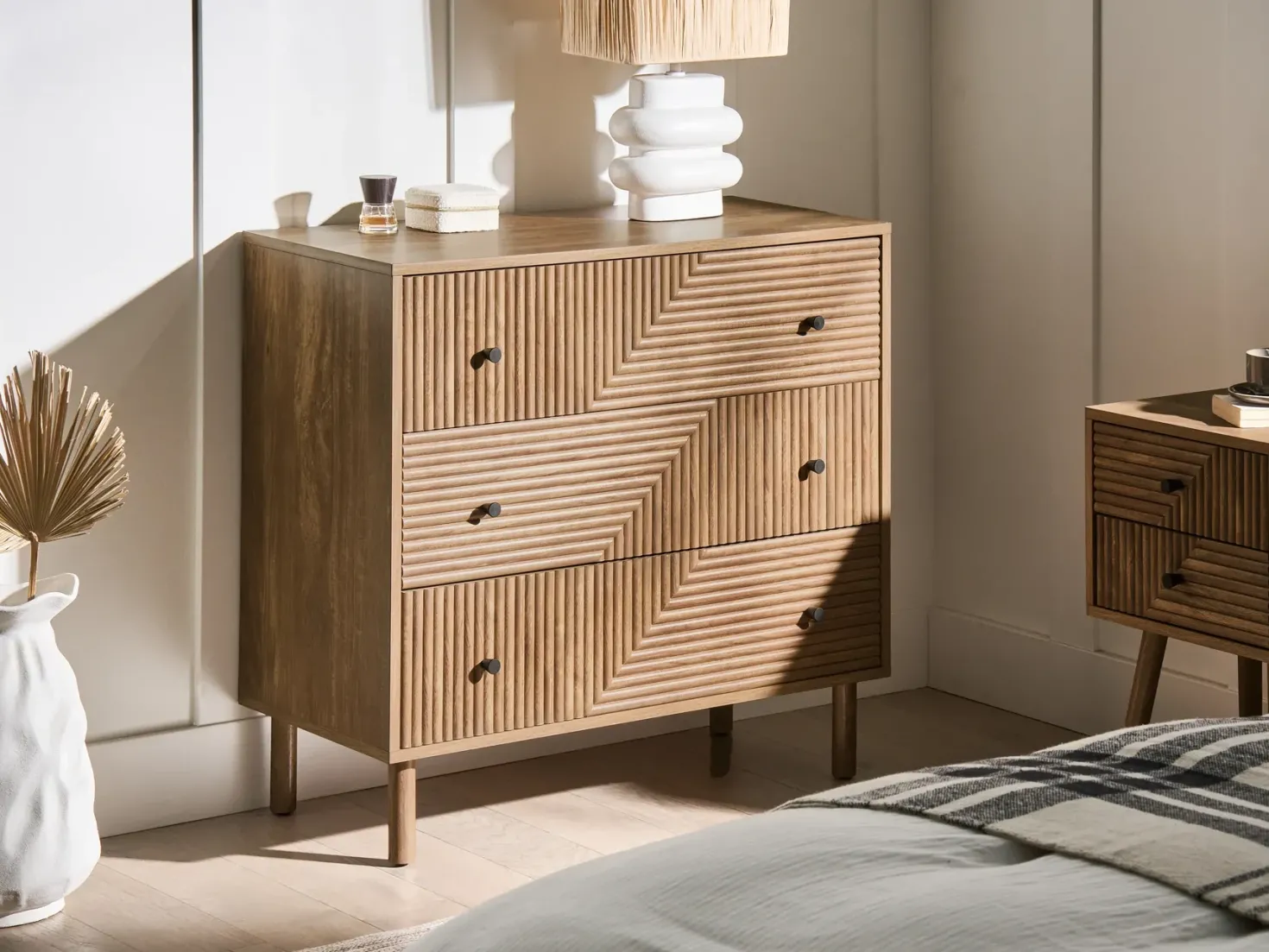 3 skuffers commode RONGE Lysebrun