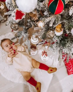 Sneklædt juletræ TOMICHI 210 cm Hvid