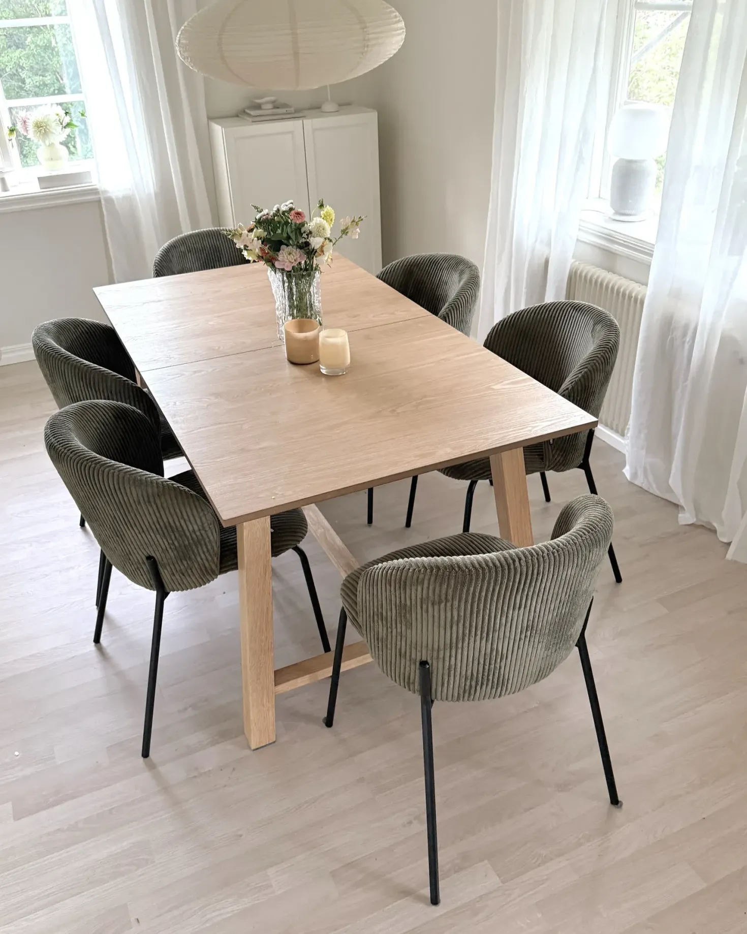 Spisebord med udtræk BARNES Lys ask 160/200 cm 90 cm