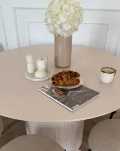 Spisebord NEWELL Lys Beige 120 cm 120 cm