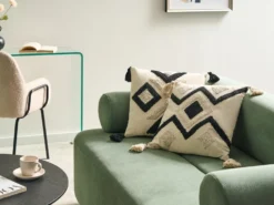 Sæt af 2 pyntepuder SARACA Bomuld 45 x 45 cm Sort/beige Geometrisk mønster