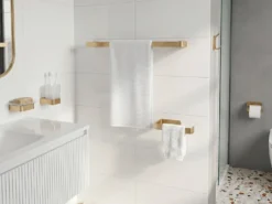 Sæt med 6 badeværelsestilbehør TUMACO Med håndtag og kroge til håndklæder Guld