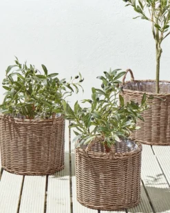 Sæt af 3 flet kurve til planter PENDULA 33/37/45 cm Naturlig PE-rattan