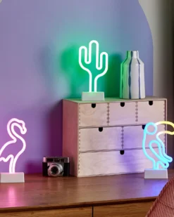 Sæt af 3 LED neonskilte MABEL Multifarvet