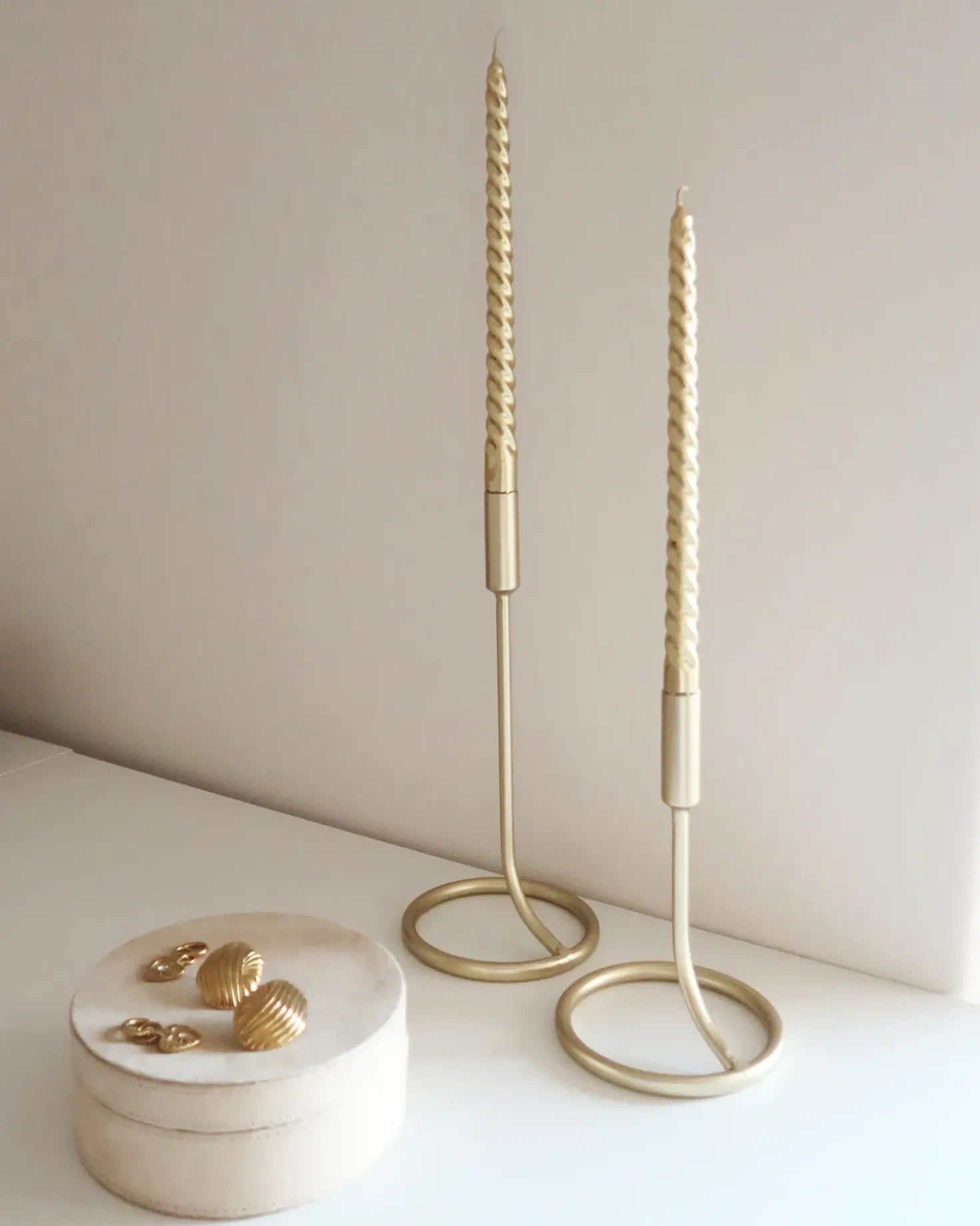 Sæt af 2 lysestager BUNYU Metal 19/28 cm Guld