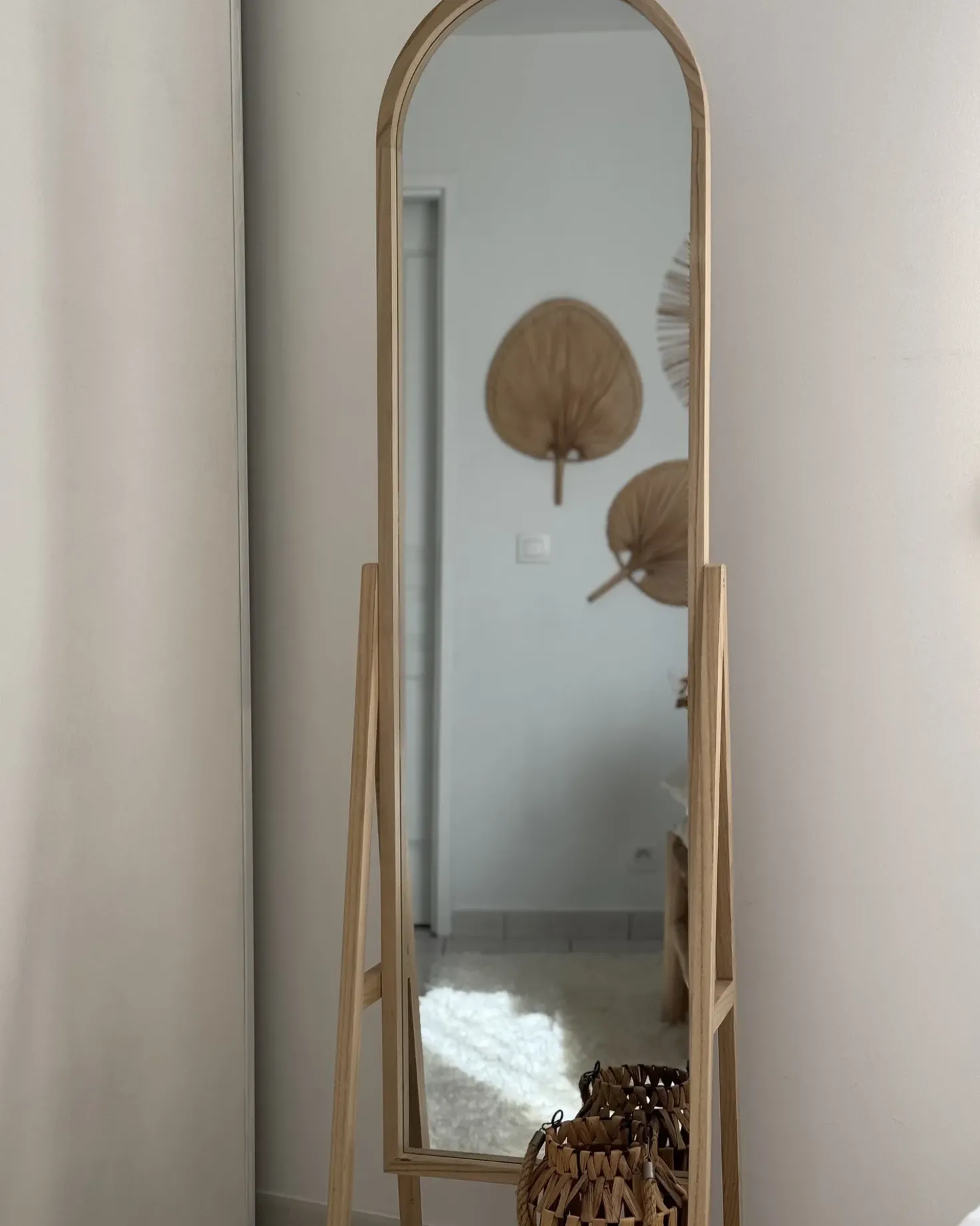 Stående spejl med hylde CHAMBERY 170 cm Paulownia træ Lysebrun