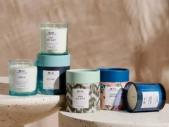 Sæt med 3 duftlys COLORFUL BARREL Soja voks Fresh notes Blomster noter
