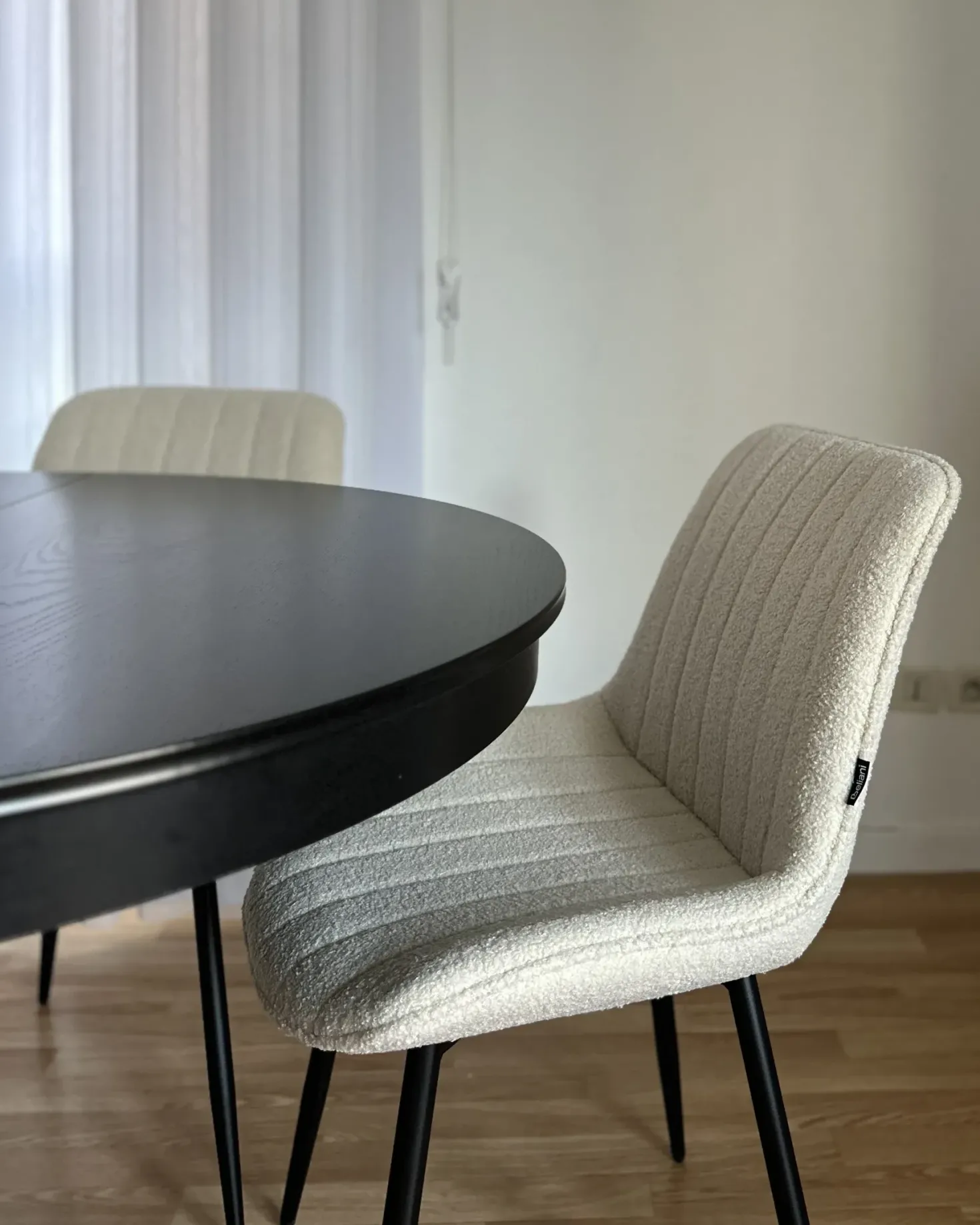 Sæt med 2 spisebordsstole DUBROVNIK Boucle Lys Beige