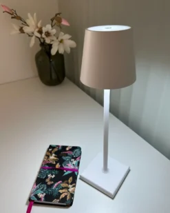 Trådløs LED-bordlampe BACEIRO Med dæmpning Metal Hvid