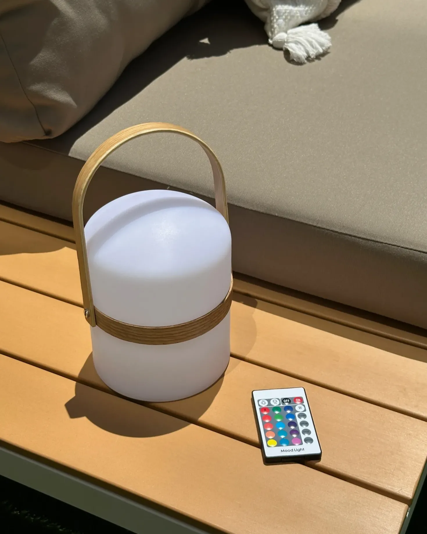 Udendørs LED-bordlampe ESTERO Med fjernbetjening Hvid
