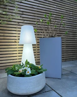 Udendørs LED-gulvlampe SABANAS Med fjernbetjening Hvid