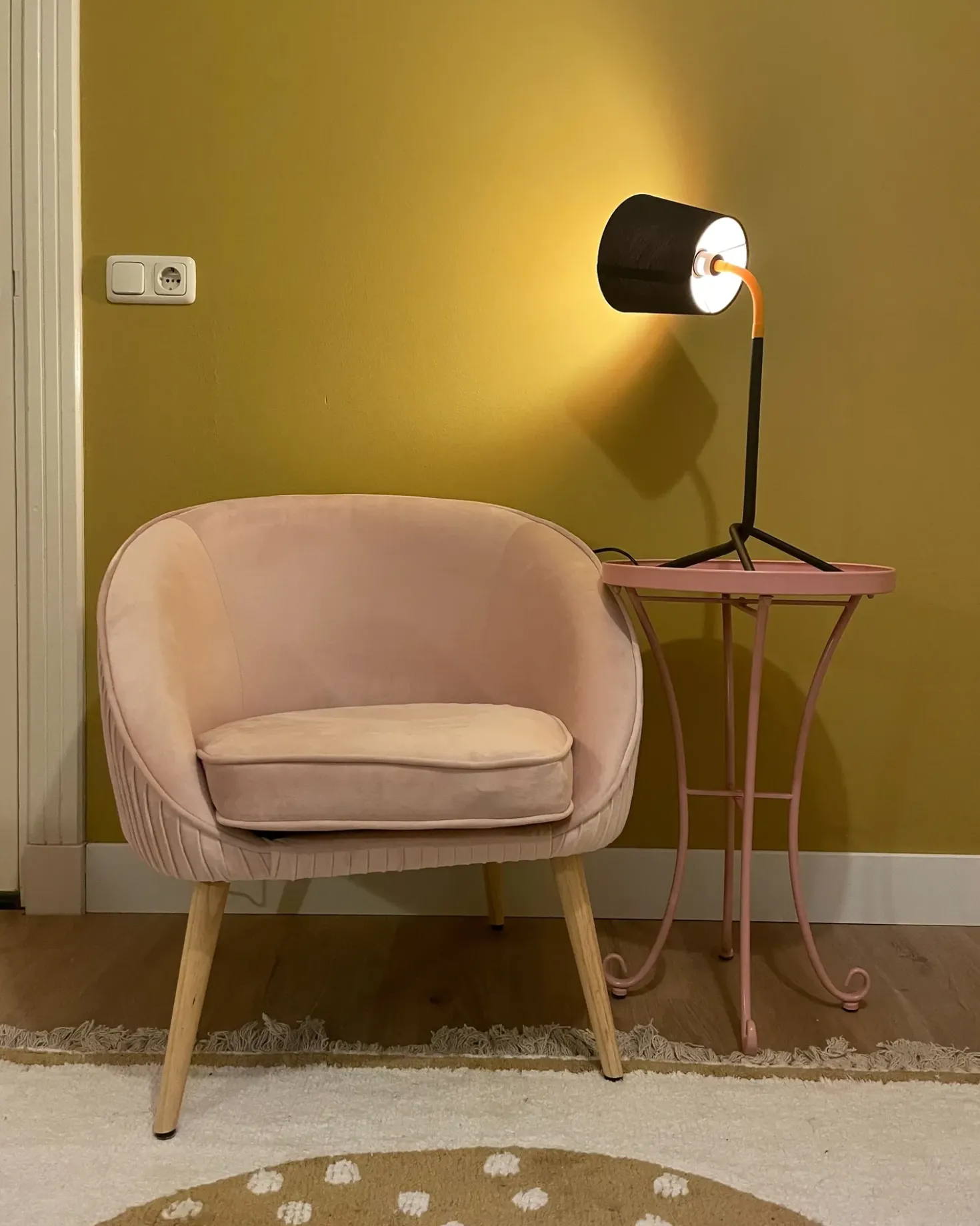 Udendørs sidebord CAVINIA 40 cm 40 cm Metal Lyserød